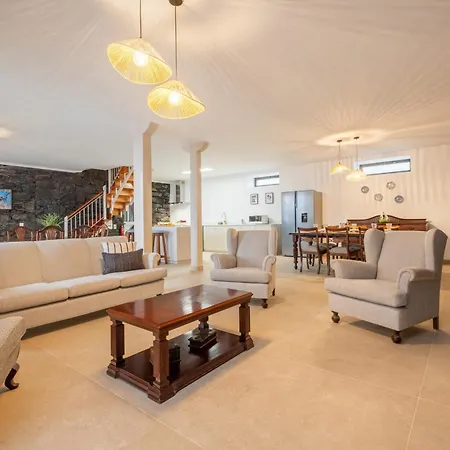 Rosa Mare By Homie Villa