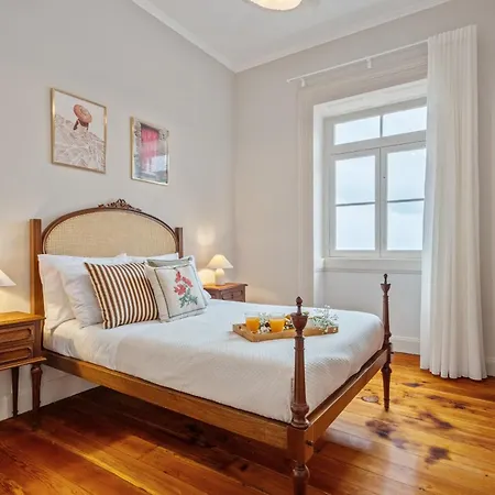 Rosa Mare By Homie Seixal (Madeira)