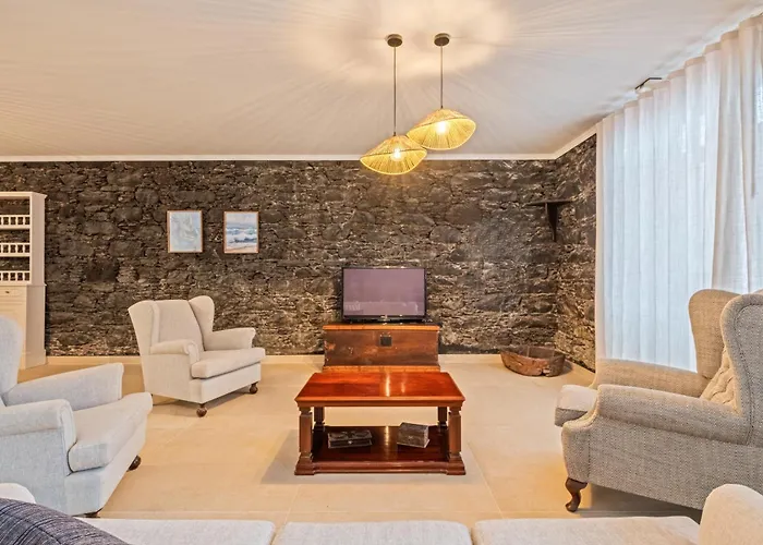 Rosa Mare By Homie Vila Seixal (Madeira)