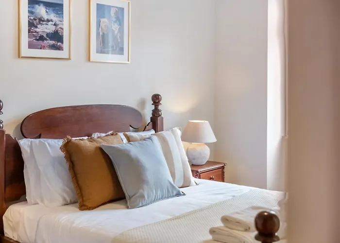 Rosa Mare By Homie Vila