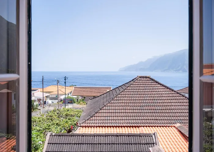 Rosa Mare By Homie Vila *