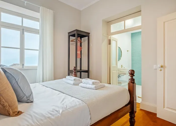 Rosa Mare By Homie Vila *