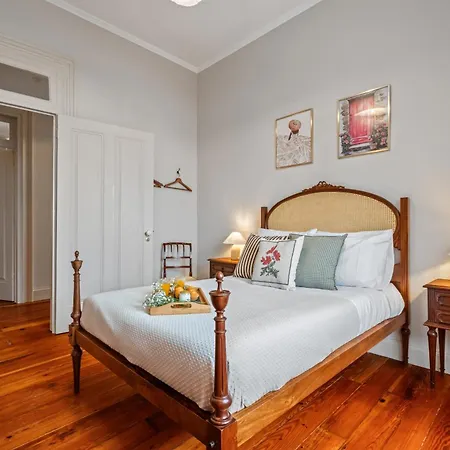 Rosa Mare By Homie Seixal (Madeira)