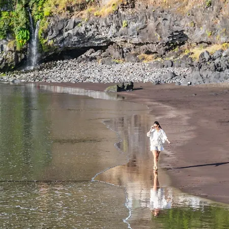 Rosa Mare By Homie Willa